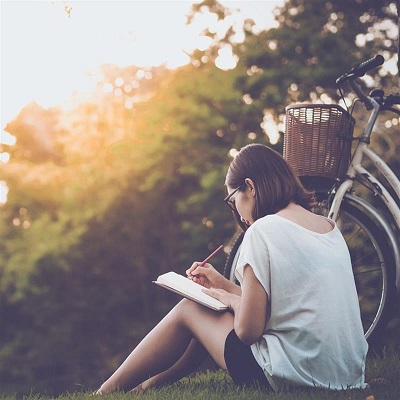 llevar un diario para escribir lo bueno y lo malo